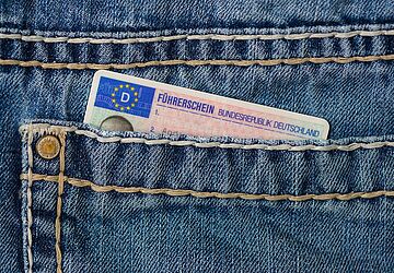 Führerschein in Hosentasche